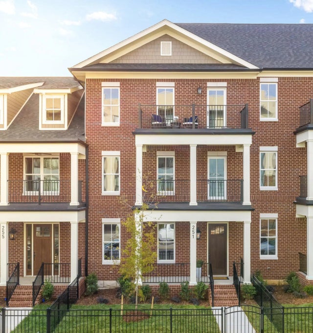 Photo of Listing #1516968