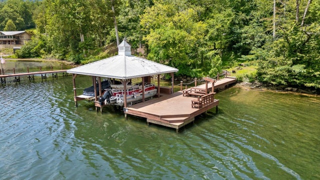 Photo of Listing #1517361