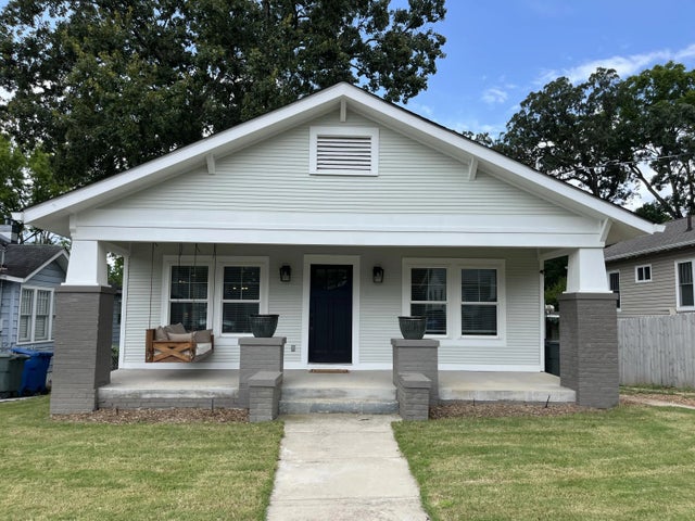 Photo of Listing #1517357