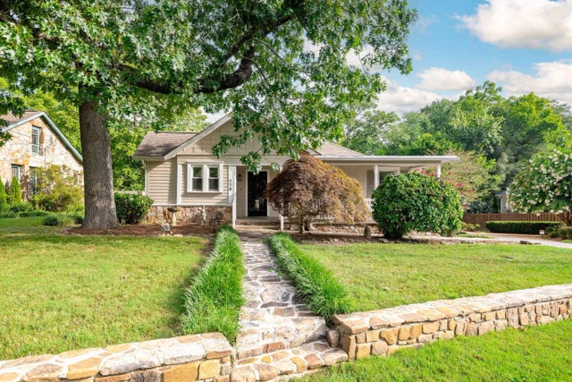 Photo of Listing #1517844