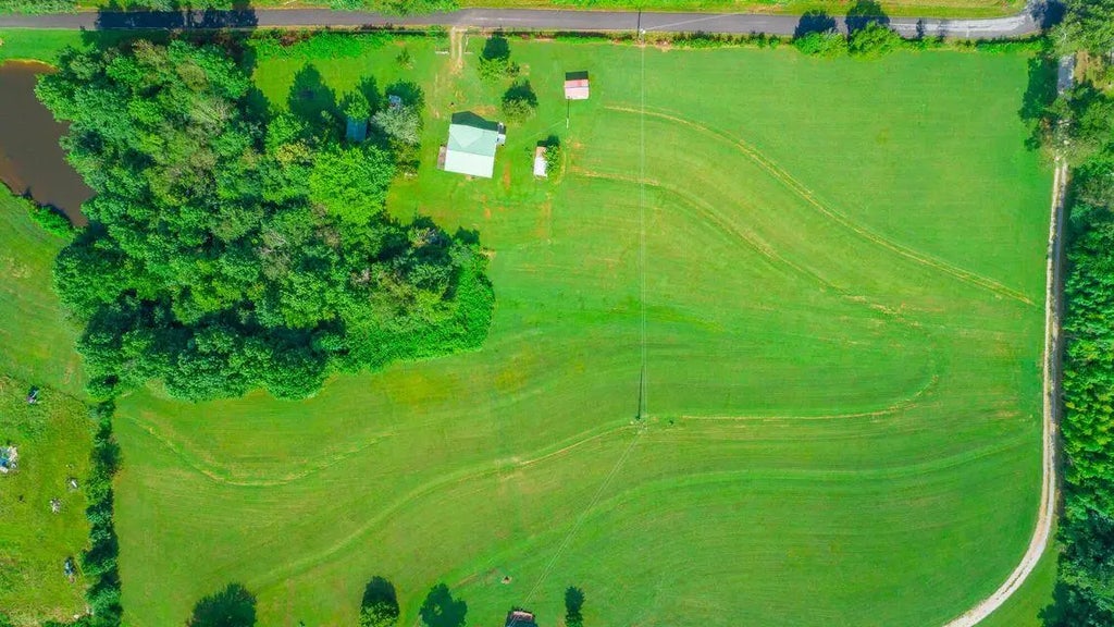 Bolton Road, Trenton