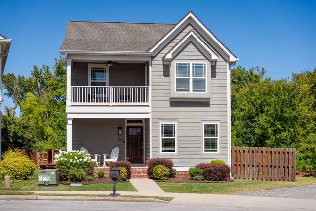 Photo of Listing #1519895