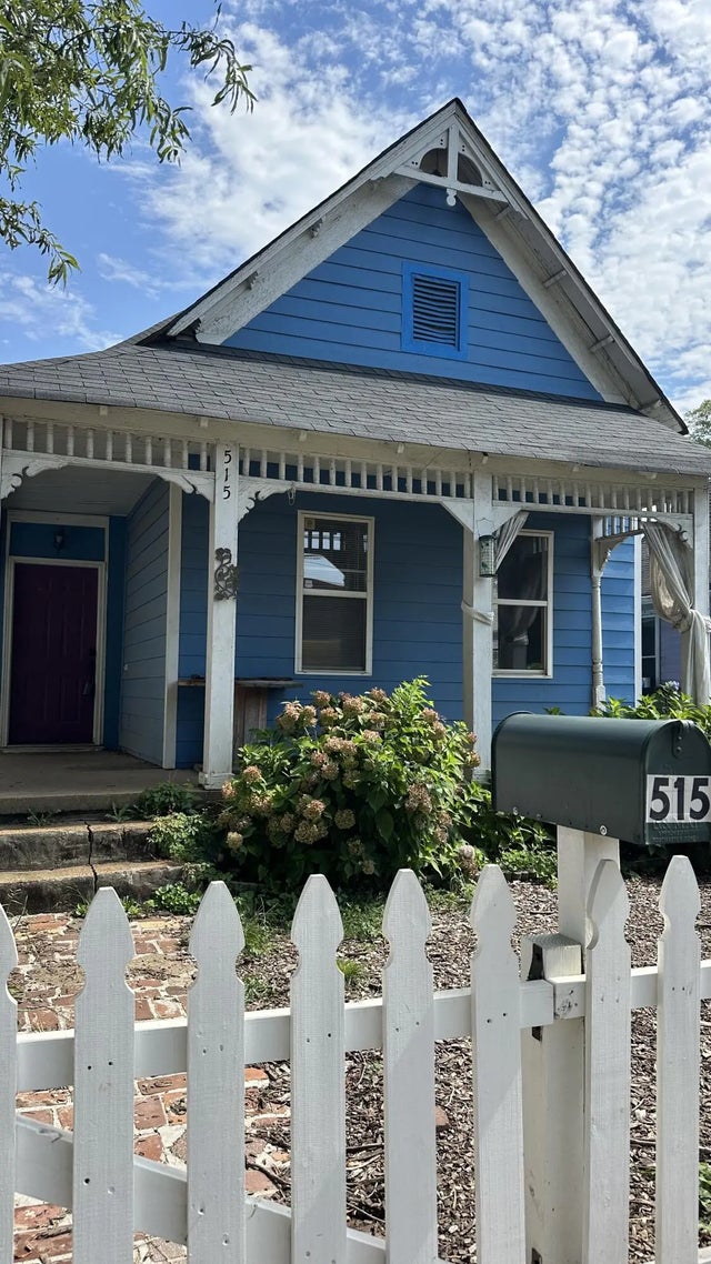 Photo of Listing #1518740