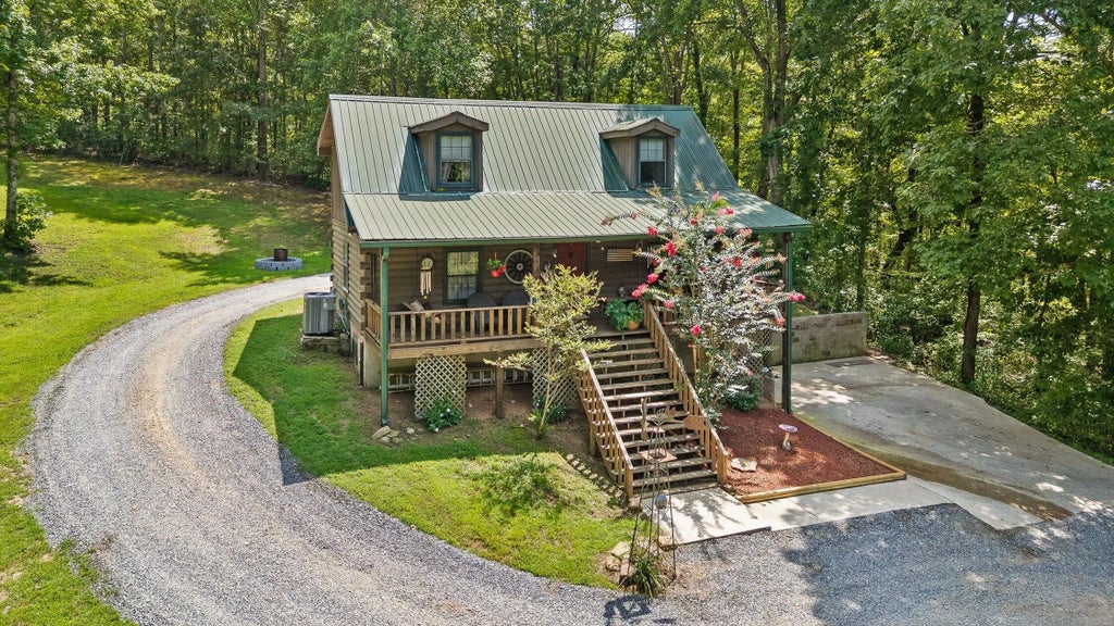 1091 Rocky Top Lane, Sale Creek
