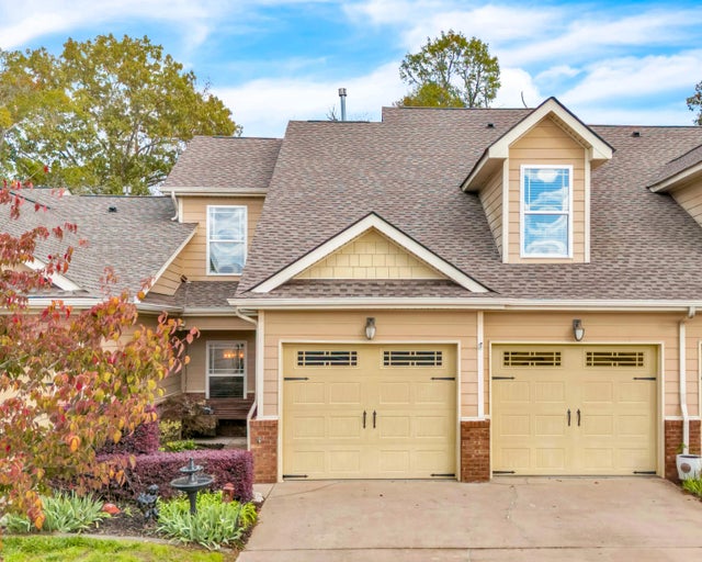 Photo of Listing #1519865