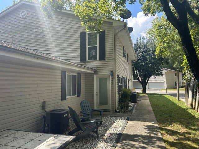 Photo of Listing #1519936