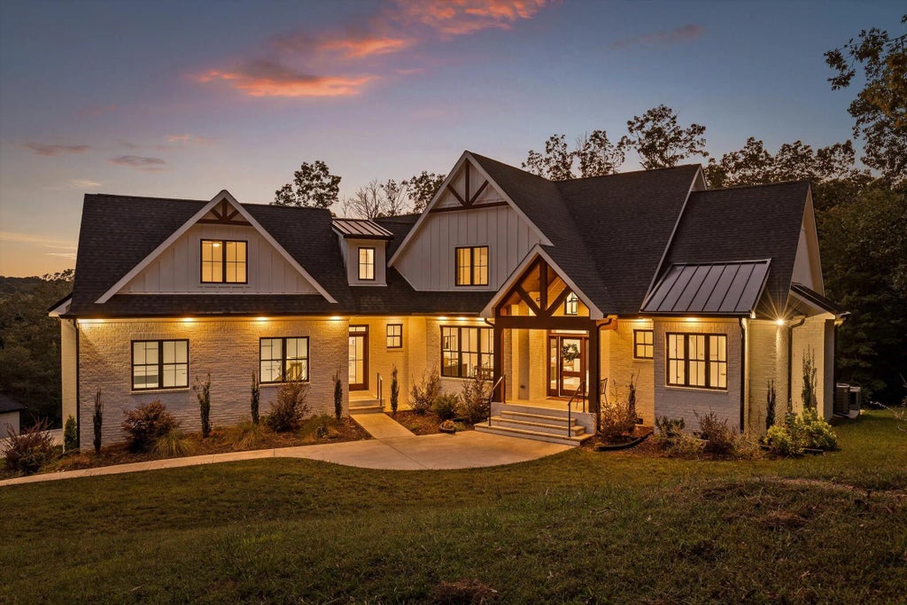 6517 Shelter Cove Drive, Hixson