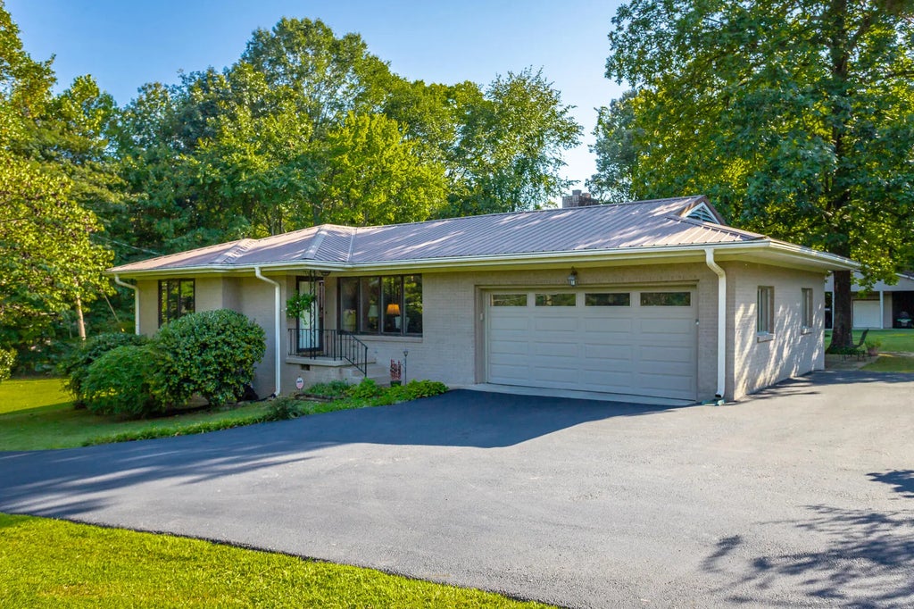 2014 Albermarle Drive, Hixson