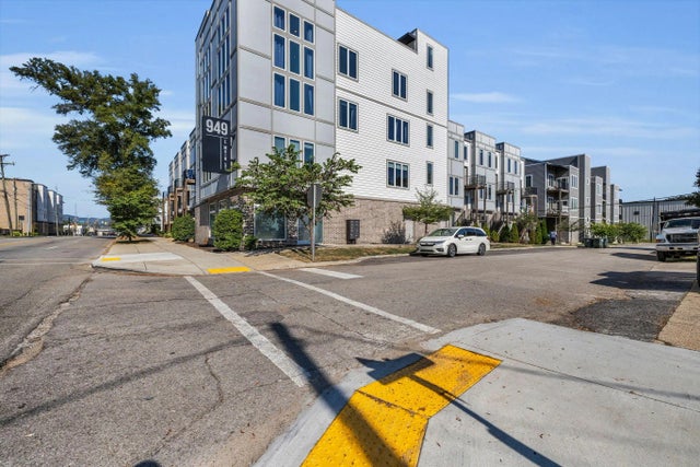 Photo of Listing #1520930