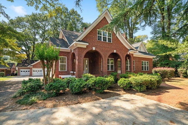 Photo of Listing #1520804