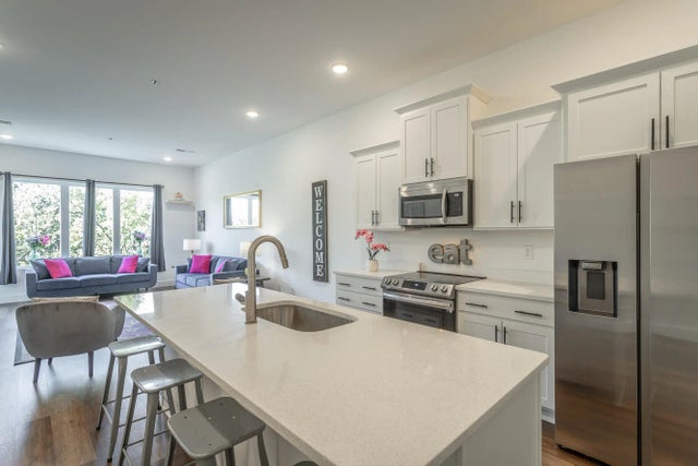 Photo of Listing #1521010