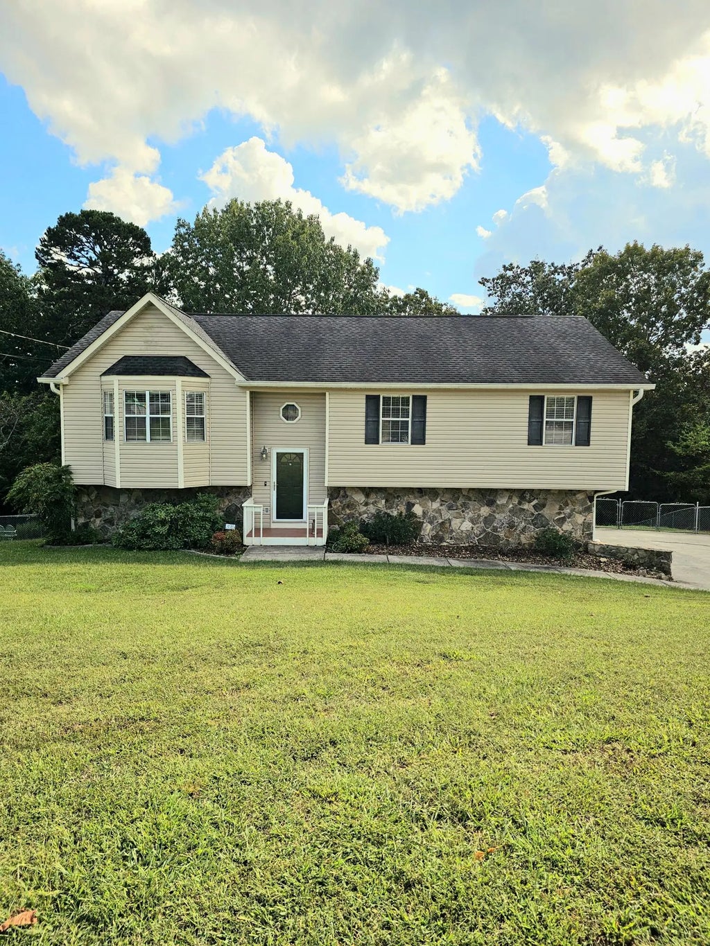 325 Glenda Lane, Ringgold