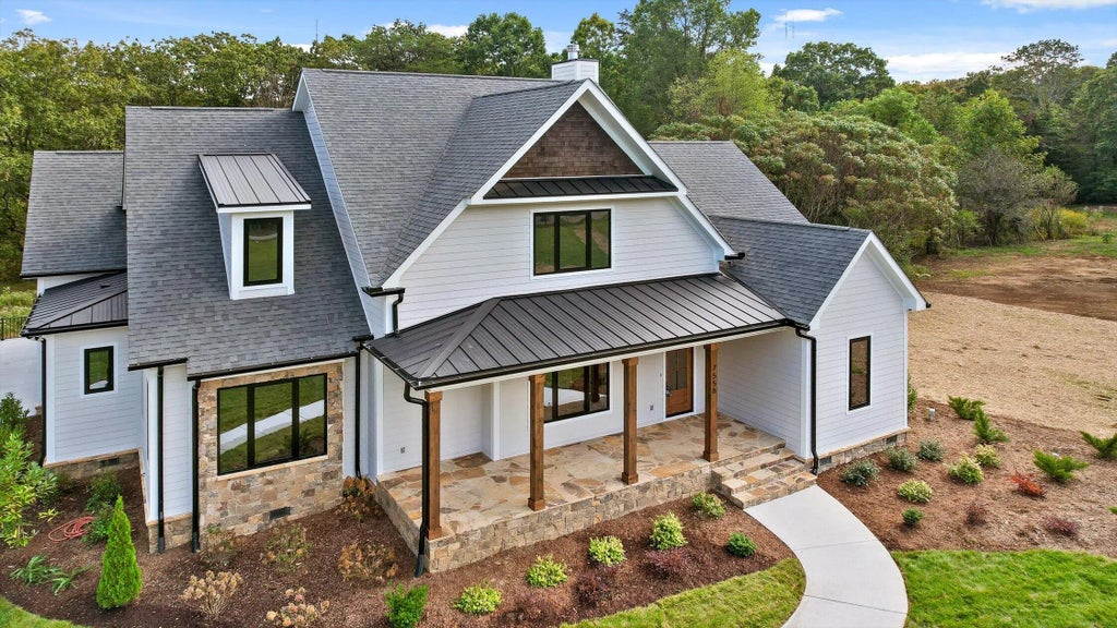 7558 Sawyer Road, Signal Mountain