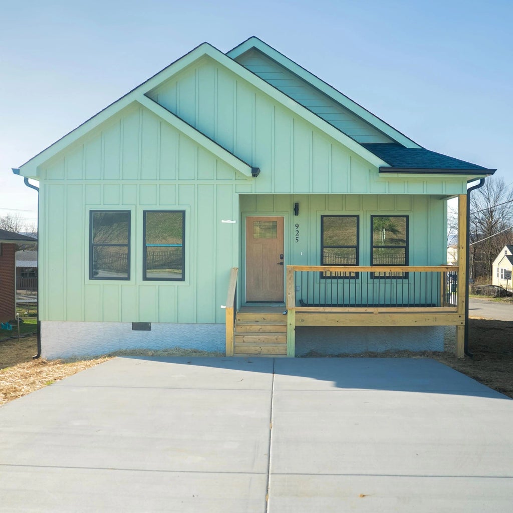 925 N Chamberlain Avenue, Chattanooga