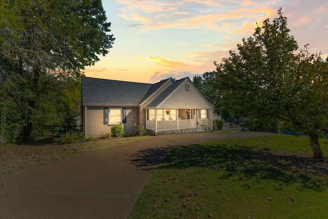 Photo of Listing #1522403