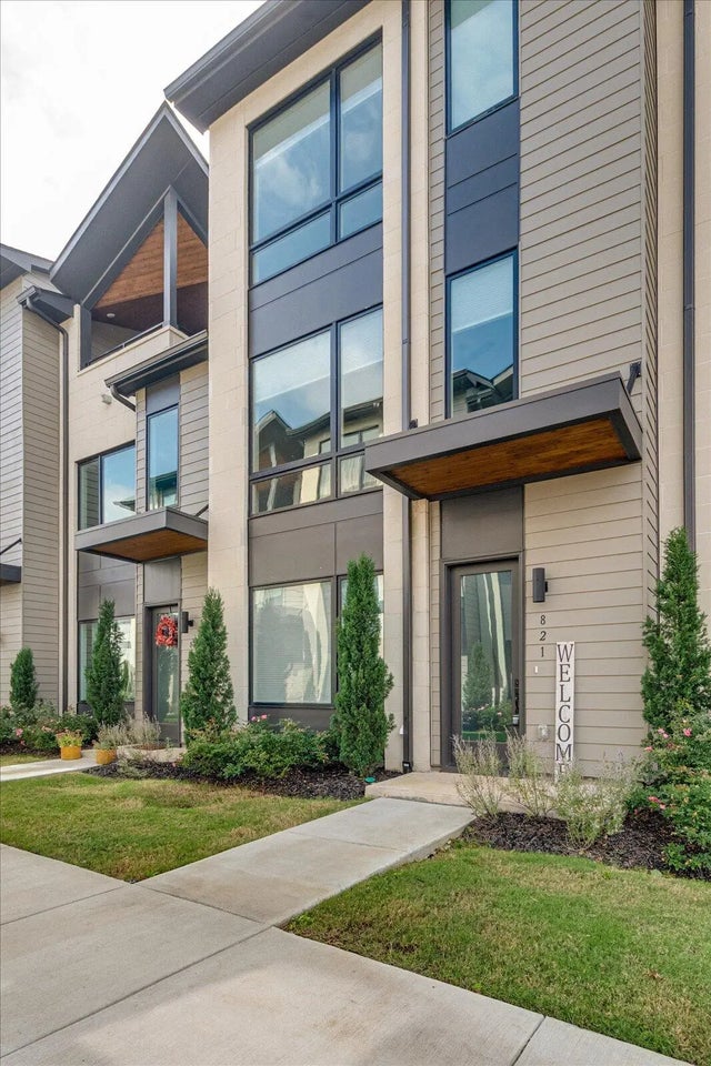 Photo of Listing #1522468