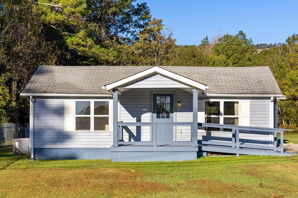 304 John Thompson Road, Flintstone