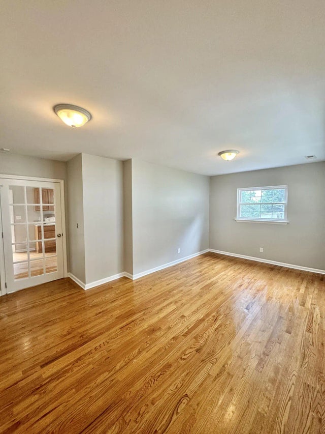 Photo of Listing #1522711