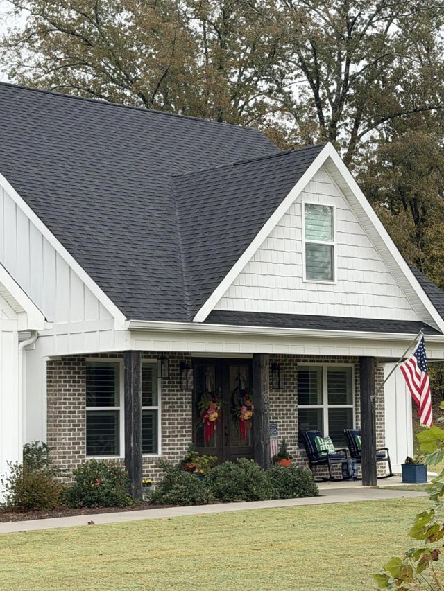 Photo of Listing #1523056