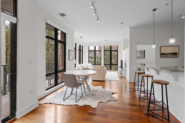 Photo of Listing #1523123