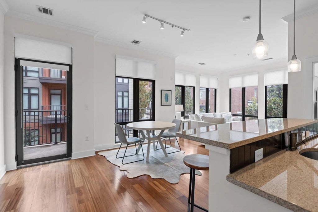 129 Walnut Street, Chattanooga