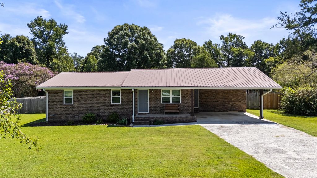 118 Graham Circle, Rock Spring