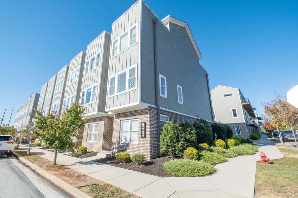 923 E 17th Street, Chattanooga