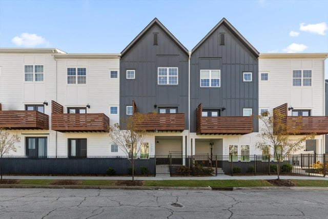 Photo of Listing #1523524