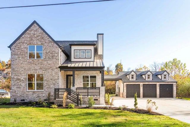 Photo of Listing #1523696