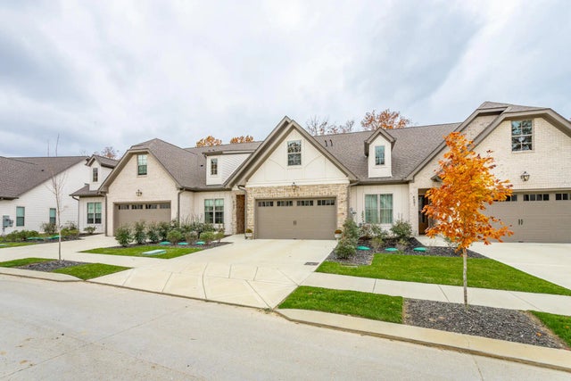 Photo of Listing #1523782