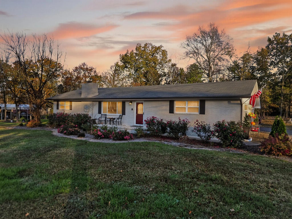 521 Steele Road, Rossville