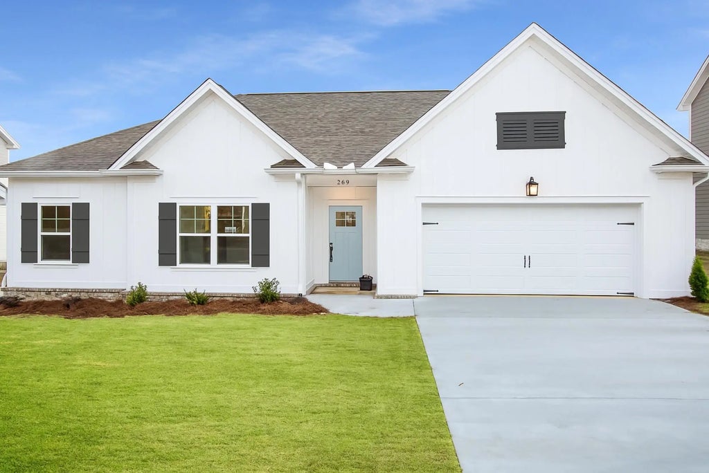 382 Winchester Drive, Rossville