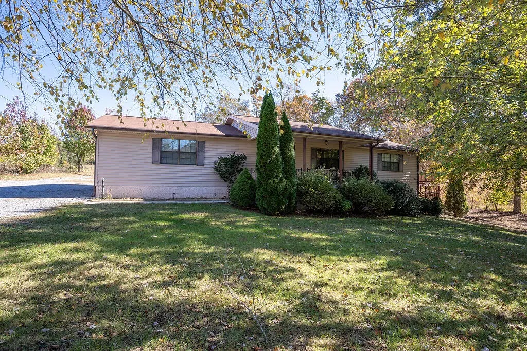 722 Fuller Road, Trenton