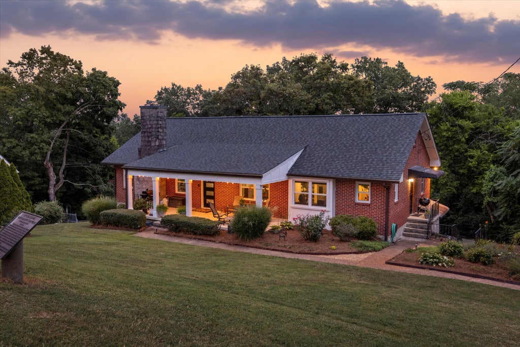 701 S Crest Road, Chattanooga