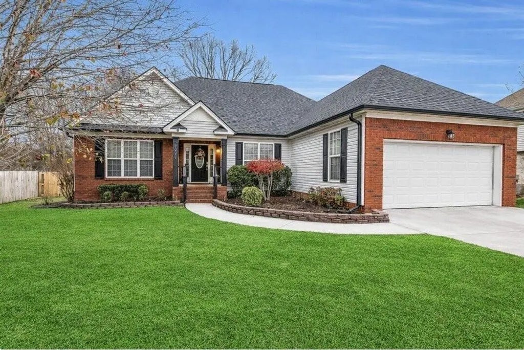7999 Squirrel Wood Court, Ooltewah