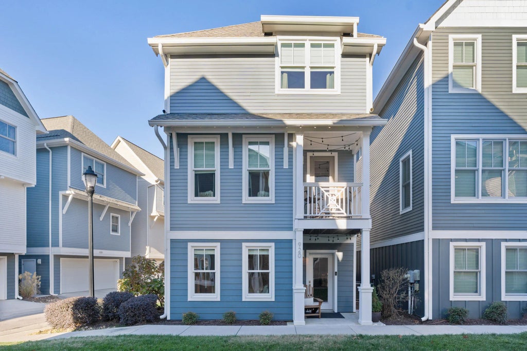 920 Islander Way, Chattanooga