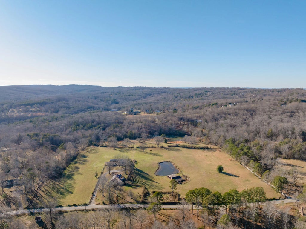 698 Payne Chapel Road, Lookout Mountain
