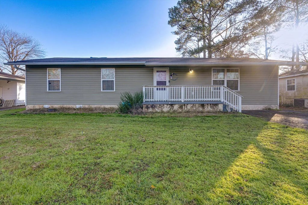 1310 W Sherry Drive, Rossville