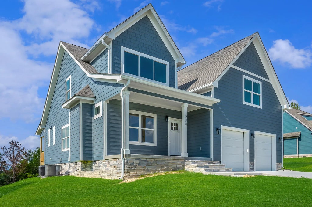 228 Cascade Drive, Rossville