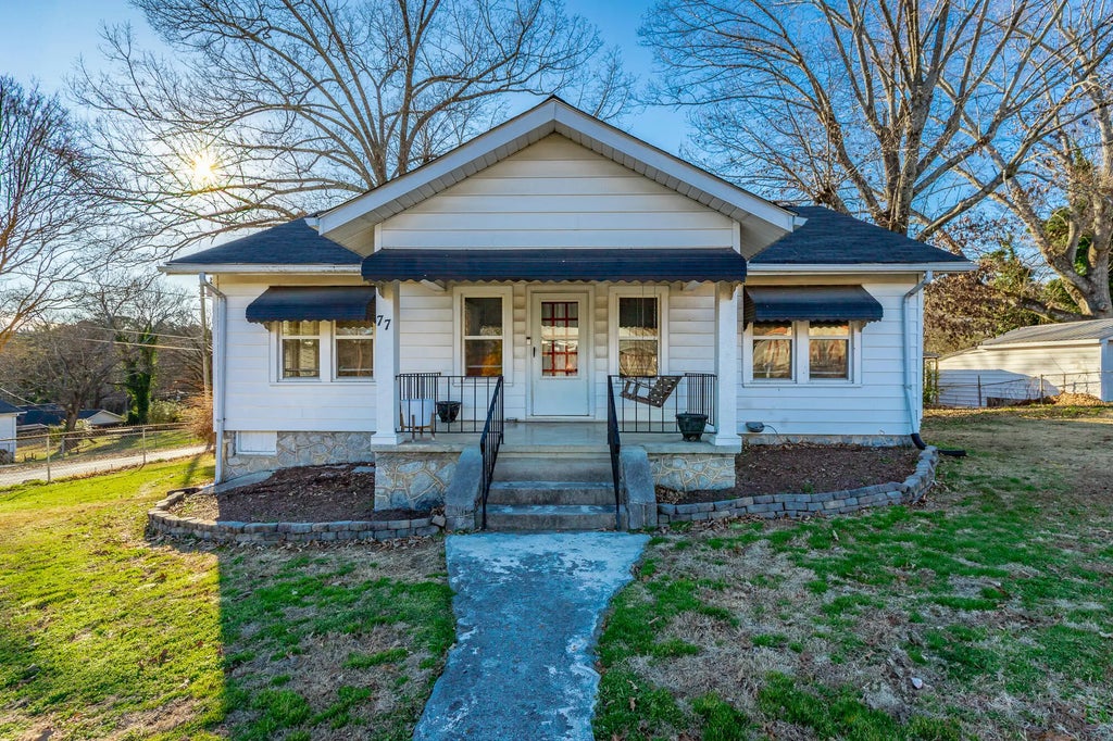 77 Nawaka Avenue, Rossville