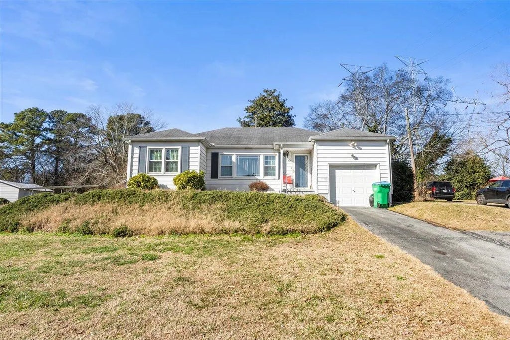 813 Park City Road, Rossville