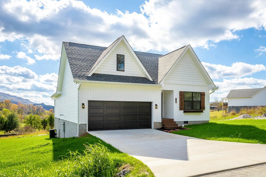 730 Sells Lane, Trenton