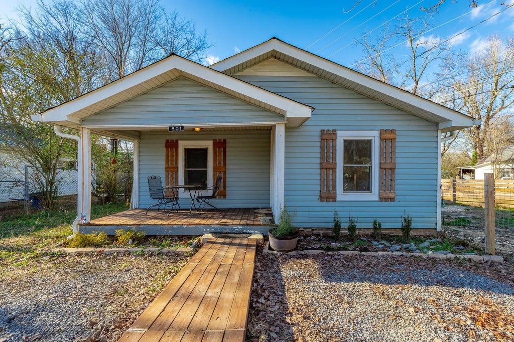 801 Lee Avenue, Rossville