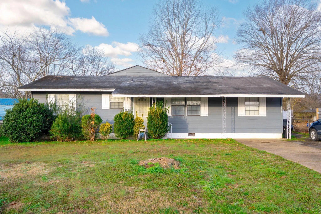 1313 E Sherry Drive, Rossville