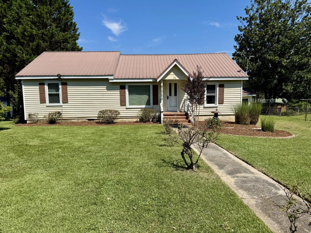 51 Circle Drive, Rossville