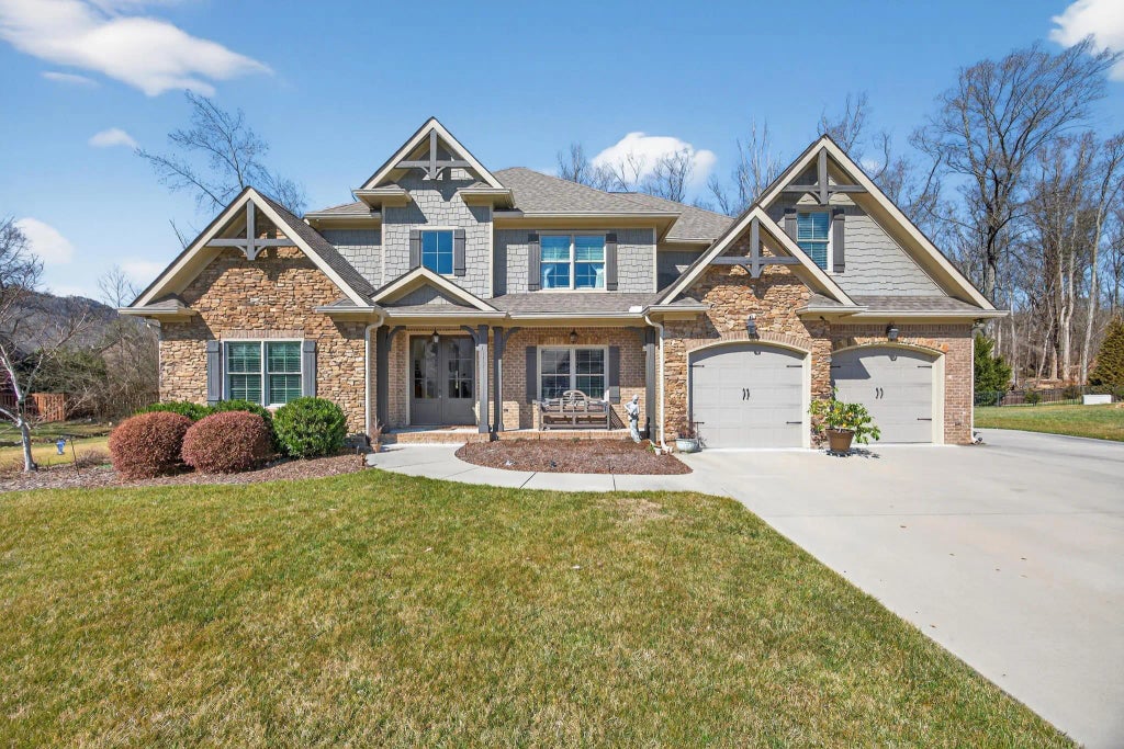 6464 Deep Canyon Road, Hixson