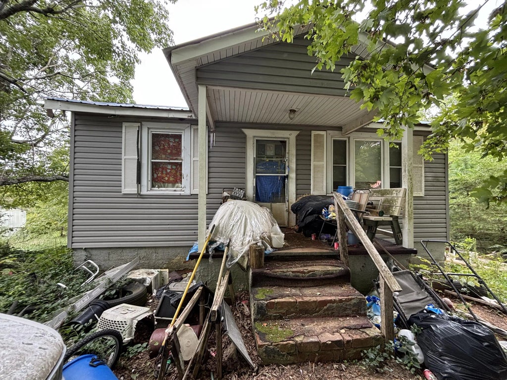 614 W Garden Farm Road, Rossville