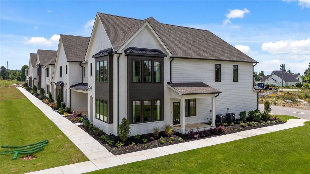 1882 Dawson Circle, Chattanooga