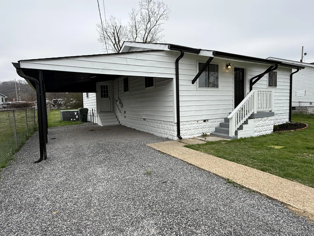 1206 Logan Avenue, Rossville