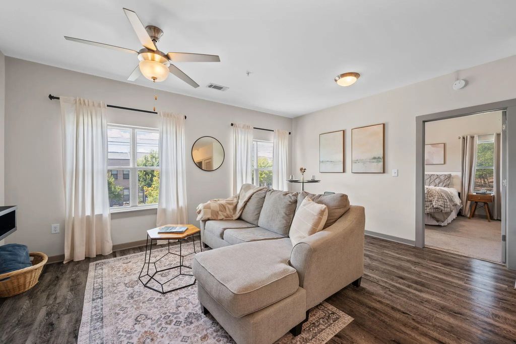 782 Riverfront Parkway, Chattanooga